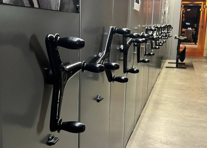 Мобильные стеллажи окрашенные в Ваш цвет