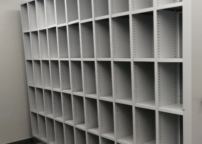 Офисные стеллажи с ячейками для документов