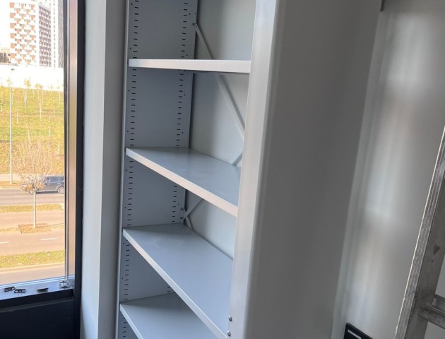 Стационарные стеллажи для библиотеки школы